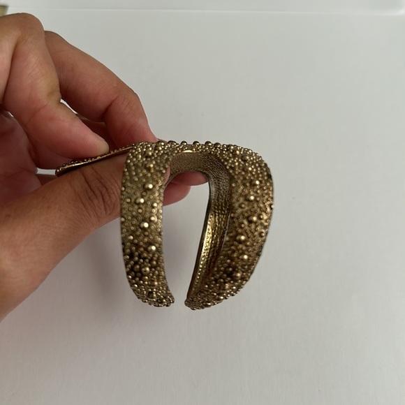 Gold Toned Starfish Cuff Bracelet - Picture 5 of 6